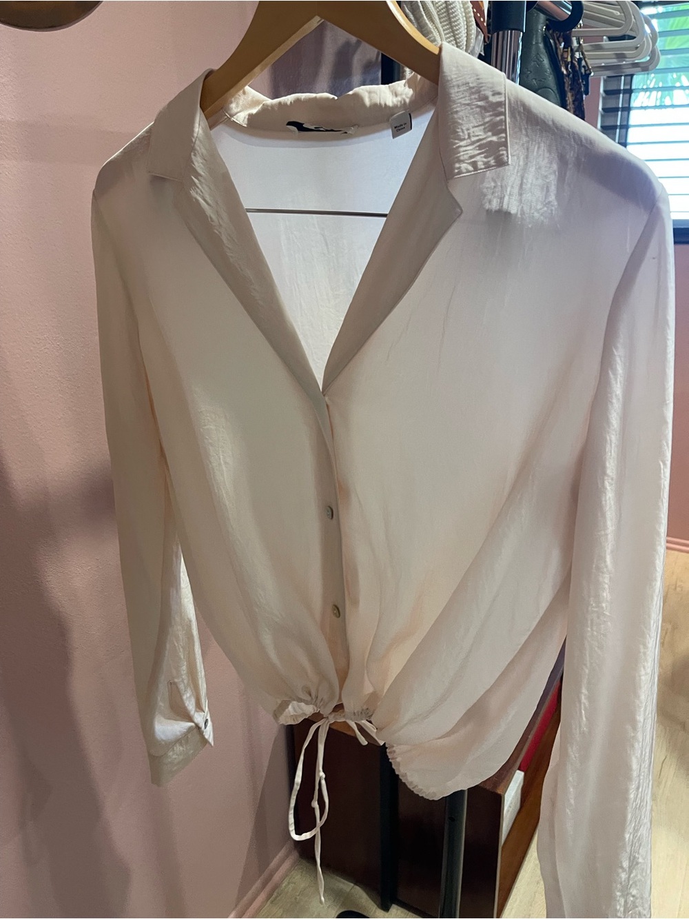 Vince Cream Button-Front Tie Hem Shirt